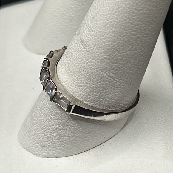 Vintage 925 sterling silver rhinestone ring size 11 - Picture 3 of 7